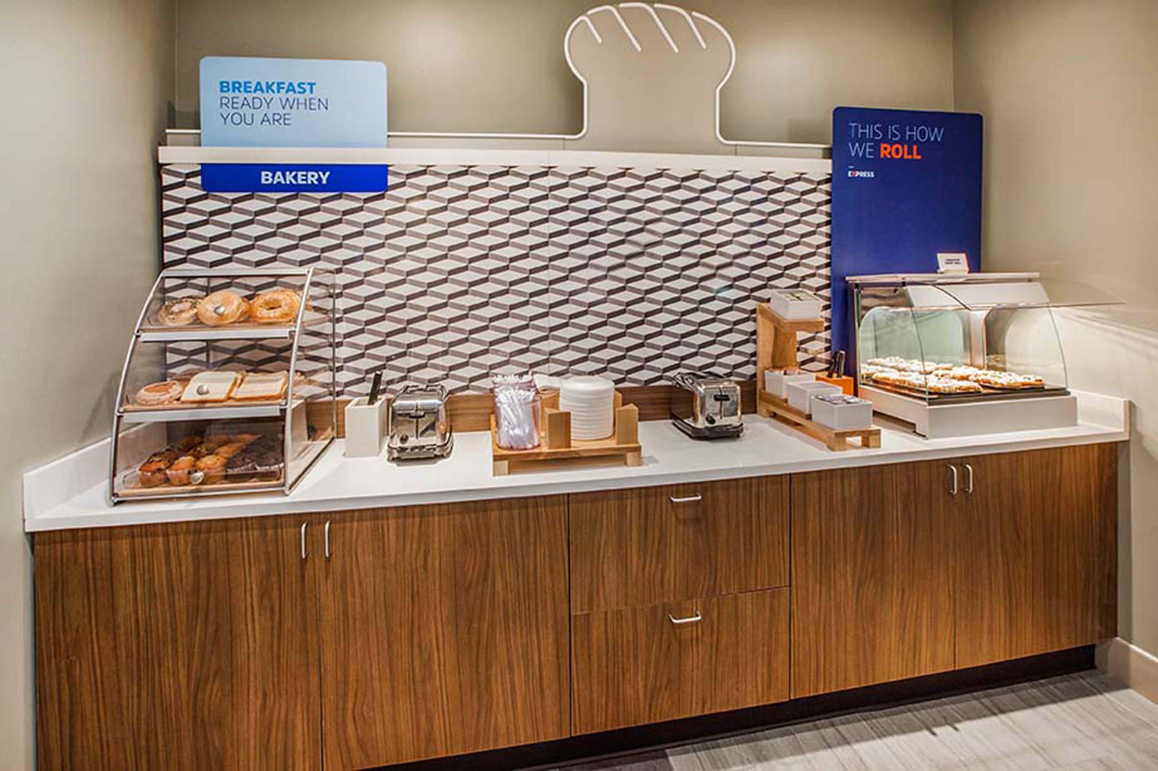 Holiday Inn Express Hotel & Suites Athens By Ihg Luaran gambar