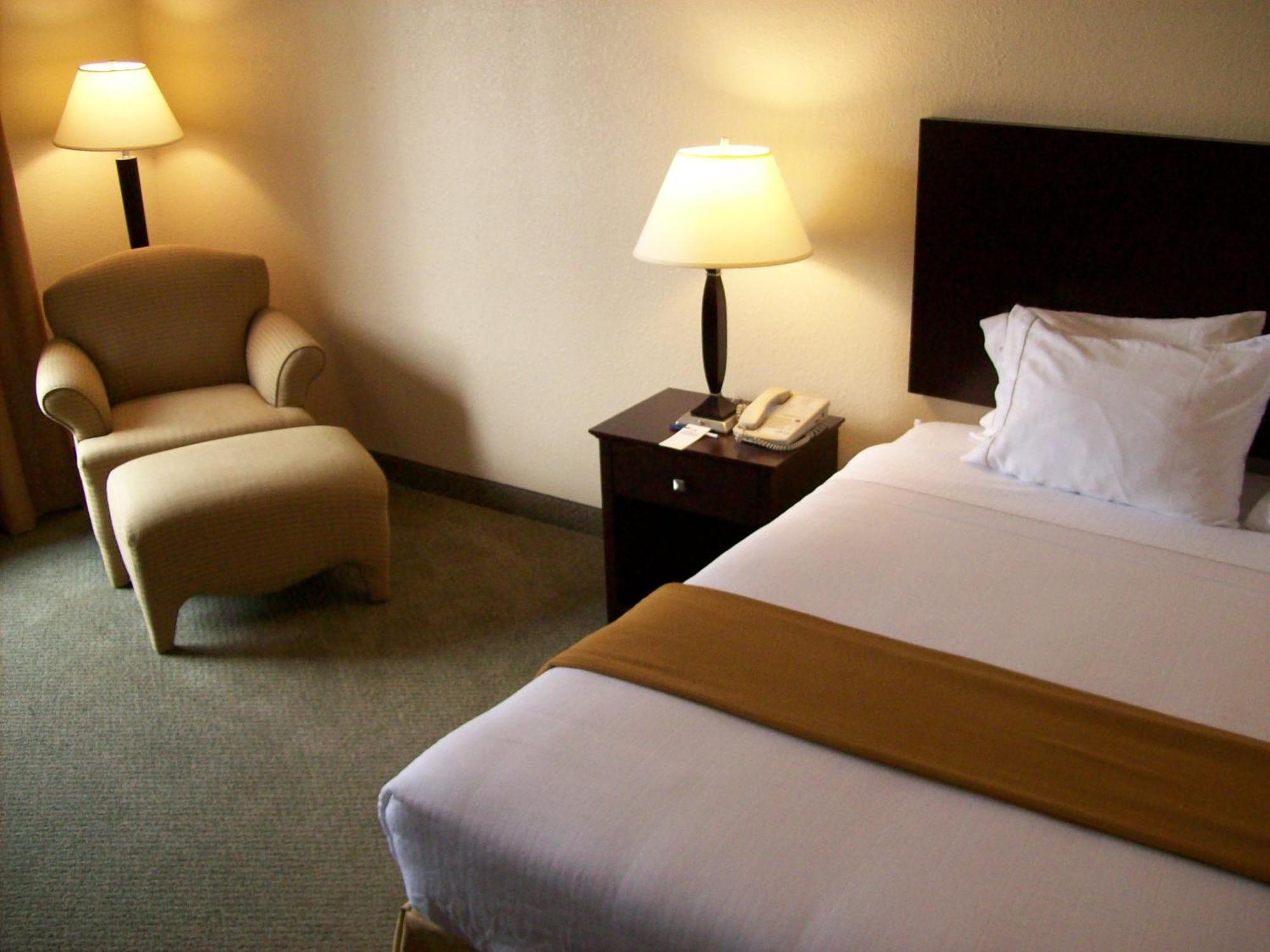 Holiday Inn Express Hotel & Suites Athens By Ihg Luaran gambar
