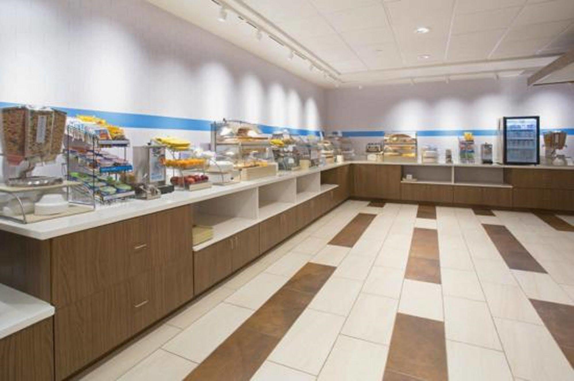 Holiday Inn Express Hotel & Suites Athens By Ihg Luaran gambar